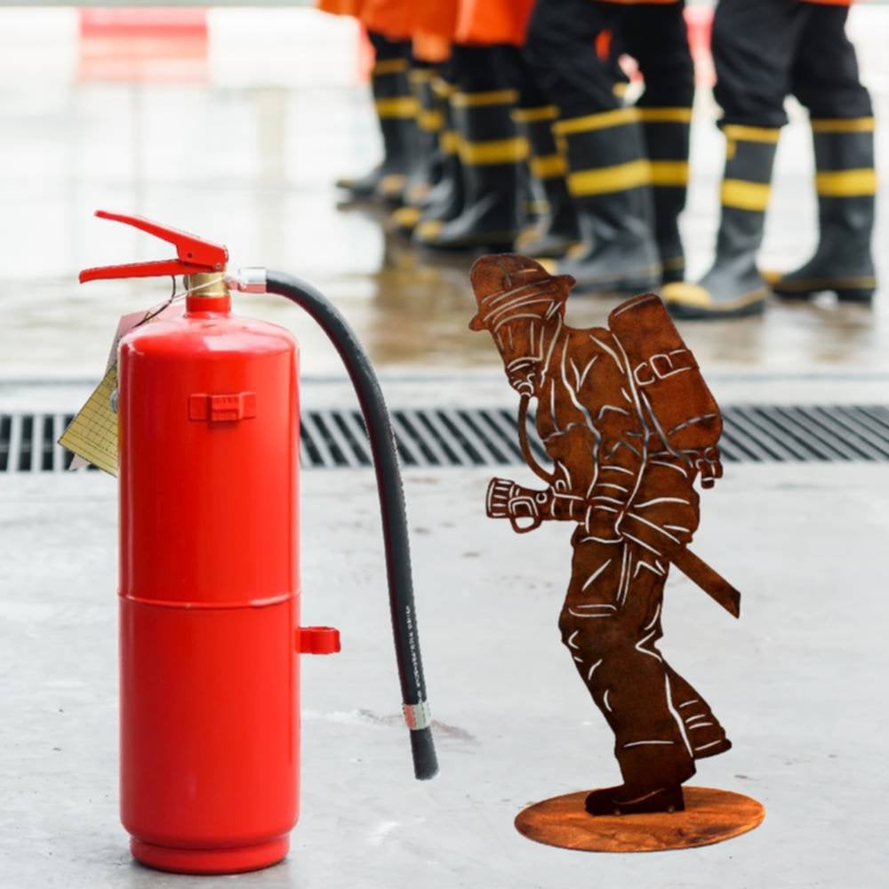 Geburtstagtag | Feuerwehrmann auf Bodenplatte | Metalldeko Figur